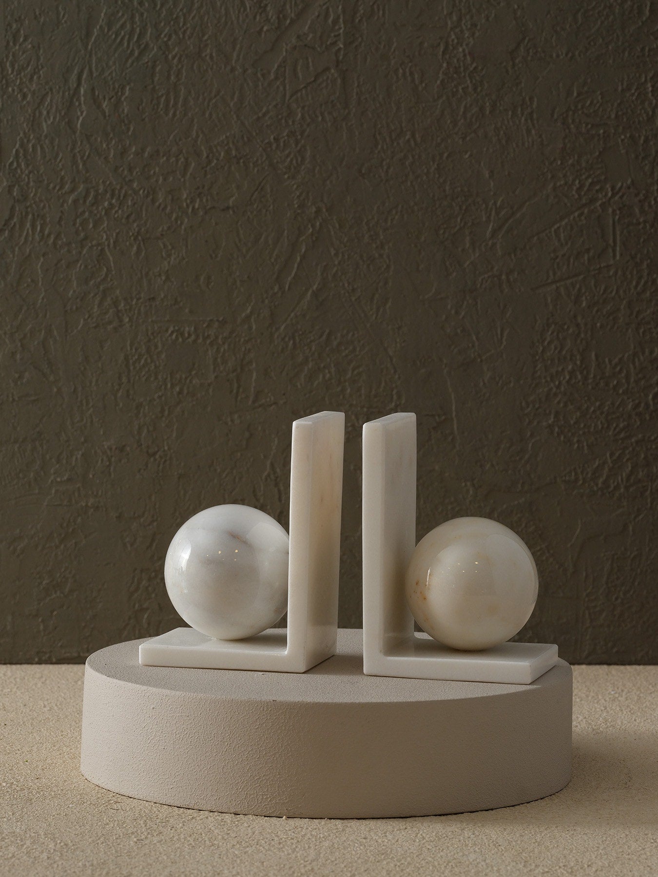 Küreli Kitap Tutucu