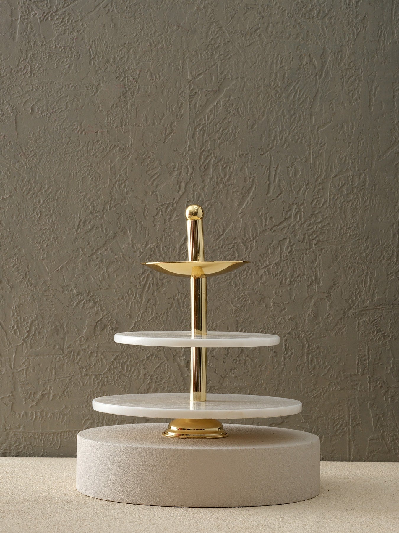 3 Katlı Yuvarlak Sunumluk