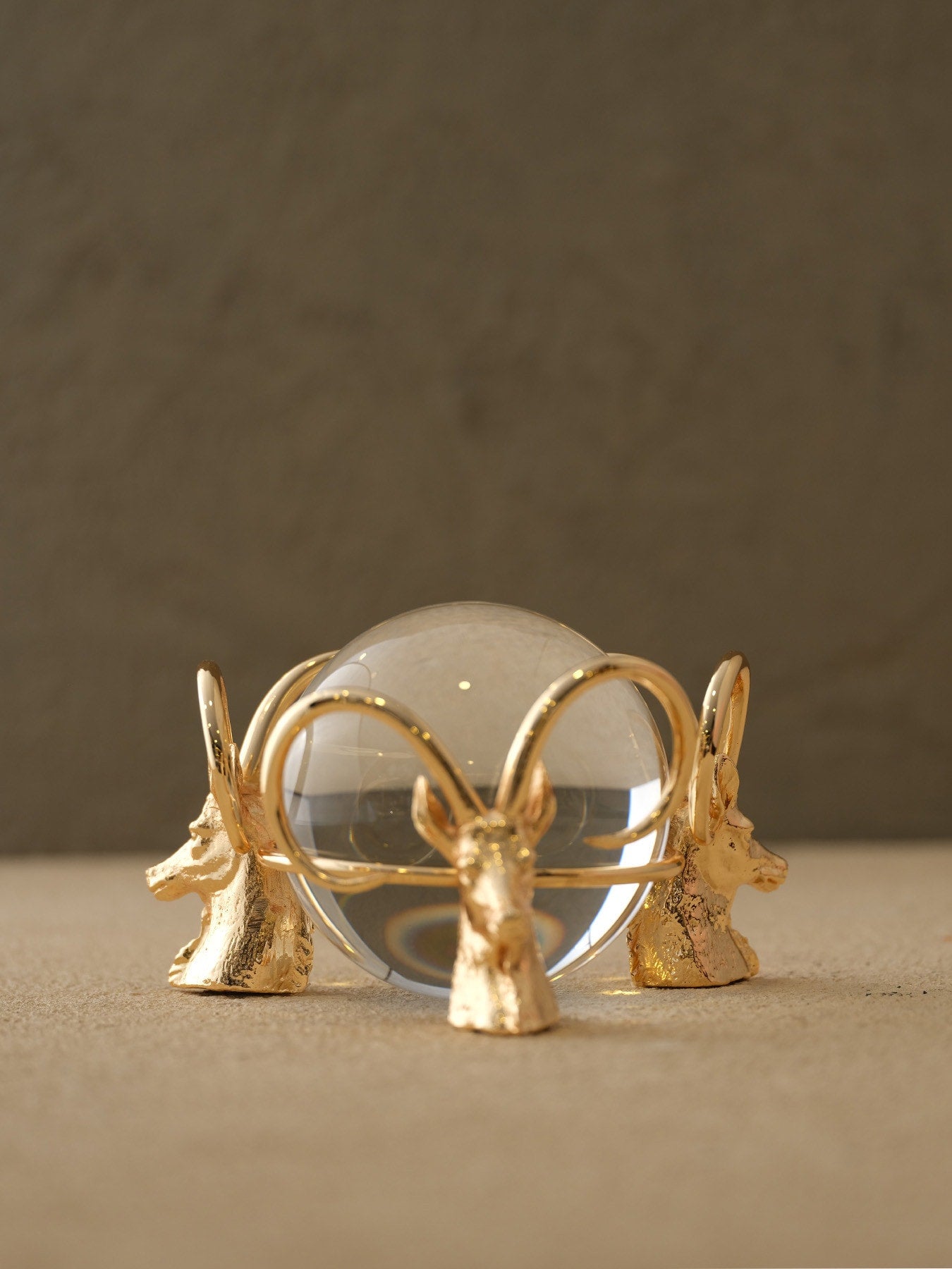 3 Oğlak Küre Dekor