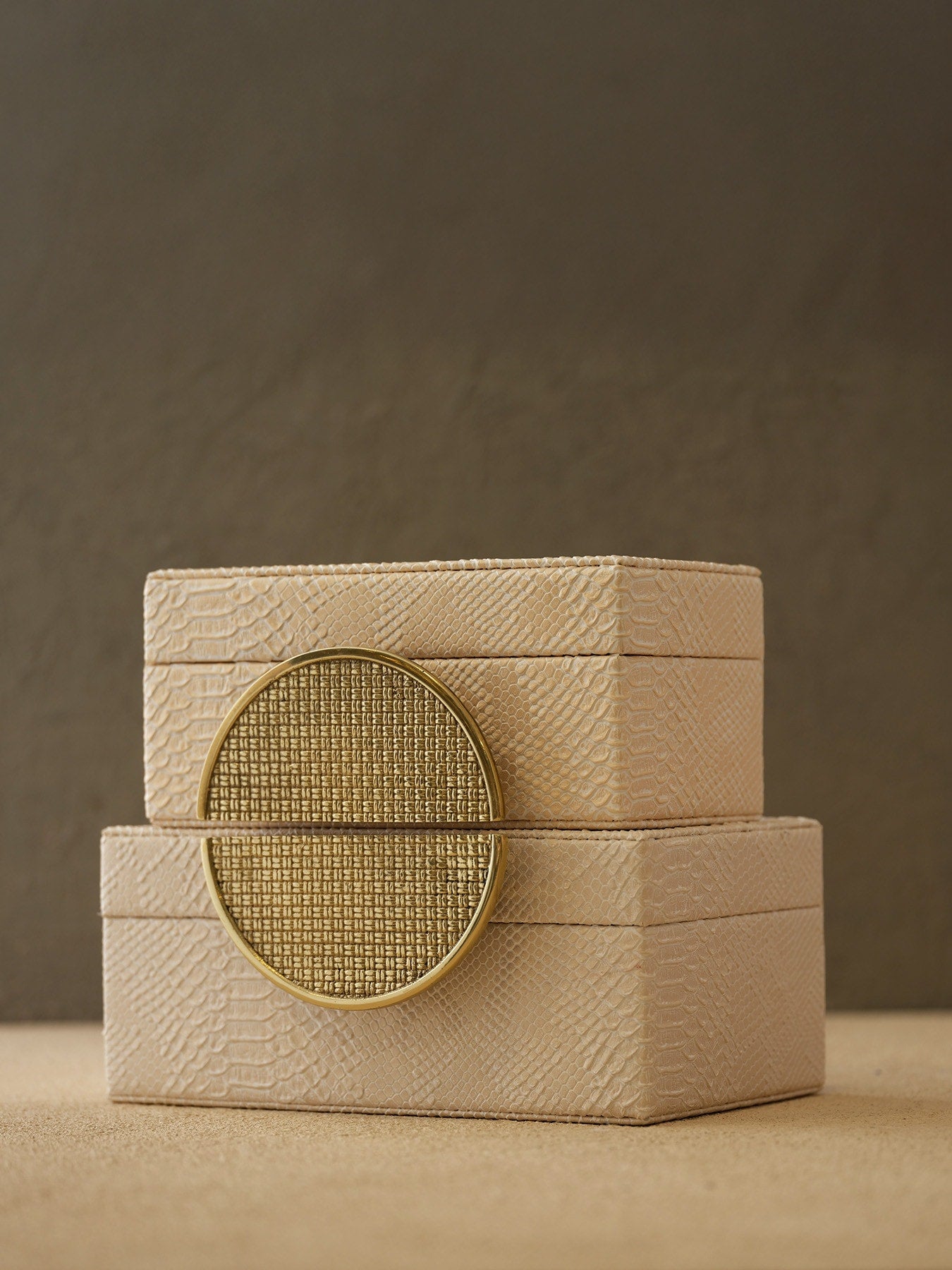 2'li Pirinç Yarım Ay Deri Kutu