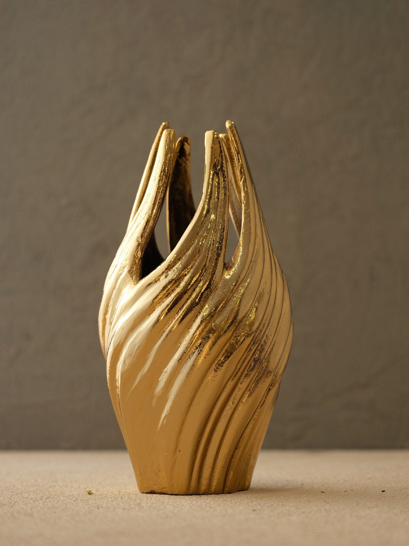 Pirinç Dalga Saksı