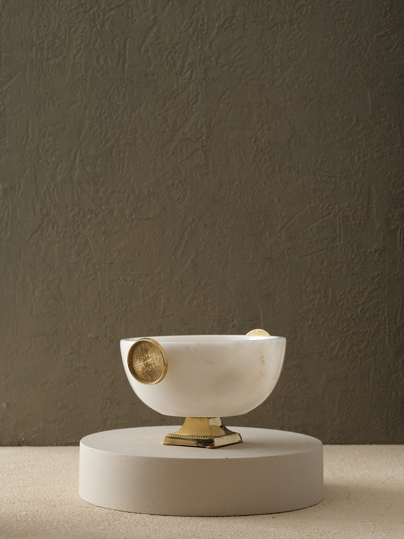 Pirinç Düğmeli Çanak