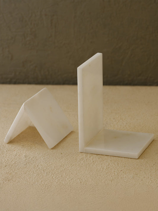 Geometrik Kitap Tutucu