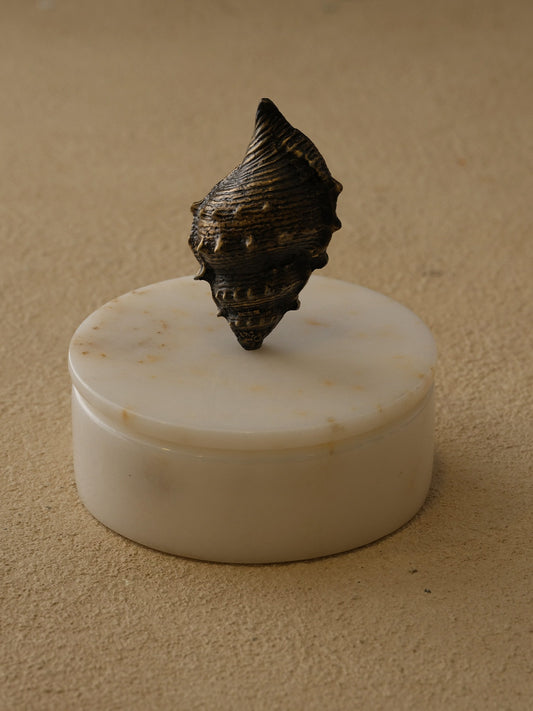 Pirinç Yengeçli Mermer Kutu